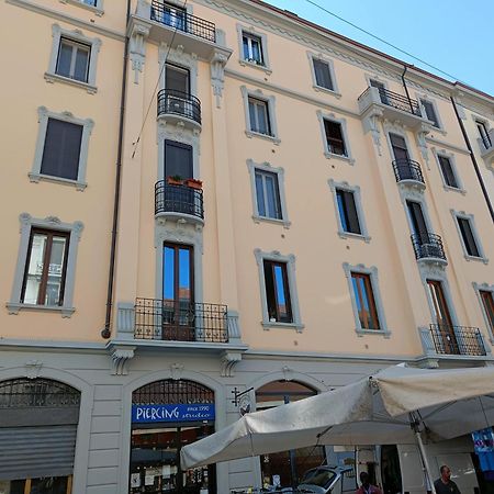 Da Rosa E Pier - Charming Central Apartment Milano Exteriör bild