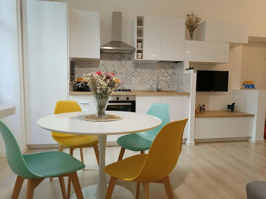Da Rosa E Pier - Charming Central Apartment Milano Exteriör bild